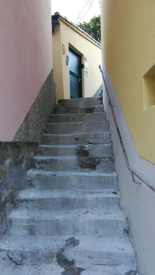 Affittacamere Le Oche Riomaggiore Bagian luar foto